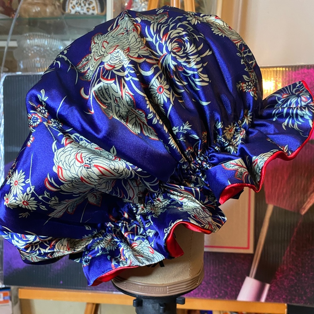 Satin bonnets